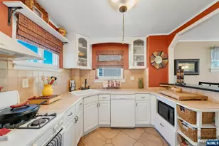138 Lincoln Ave, Wood Ridge, NJ 07075 - Photo 21
