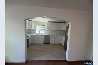 1225 Inwood Terrace, Fort Lee, NJ 07024 - Photo 7