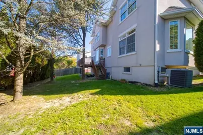 270 Marietta Street, Englewood Cliffs, NJ 07632 - Photo 27
