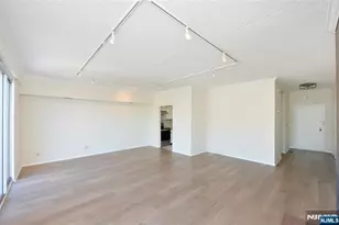 1077 River Ph6, Edgewater, NJ 07020 - Photo 7