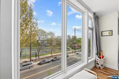 865 Summit Avenue 2 #2, Jersey City, NJ 07307 - Photo 11