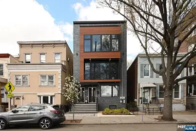 865 Summit Avenue 2 #2, Jersey City, NJ 07307 - Photo 23