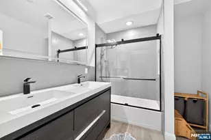 865 Summit Ave 2, Jersey City, NJ 07307 - Photo 15