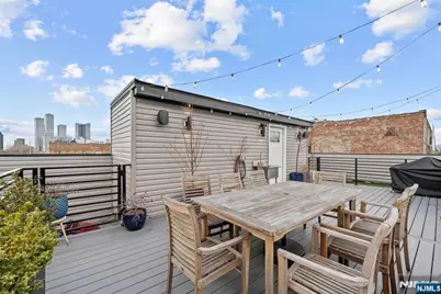 865 Summit Avenue 2 #2, Jersey City, NJ 07307 - Photo 21