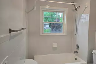 684 Edgewater Ave 2Fl, Ridgefield, NJ 07657 - Photo 9
