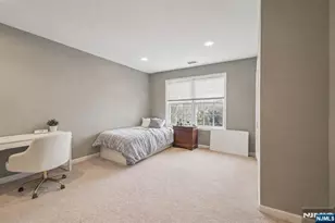 123 Levinberg Ln, Wayne, NJ 07470 - Photo 17