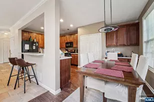 123 Levinberg Ln, Wayne, NJ 07470 - Photo 9
