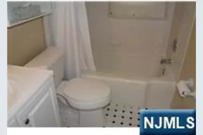 62 Reid Avenue, Bergenfield, NJ 07621 - Photo 21