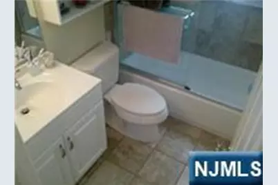 62 Reid Avenue, Bergenfield, NJ 07621 - Photo 9
