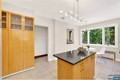 184 Old Short Hills Road, Millburn, NJ 07078 - Photo 23