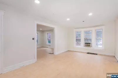 14 Highwood Avenue, Glen Rock, NJ 07452 - Photo 9