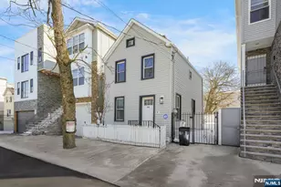 418 10th St, Newark, NJ 07103 - Photo 1