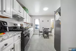 418 10th St, Newark, NJ 07103 - Photo 7