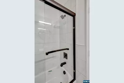 54 Holland Street, Newark, NJ 07103 - Photo 25
