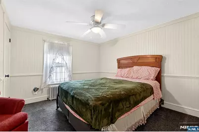 90 Hamburg, Bloomingdale, NJ 07403 - Photo 15