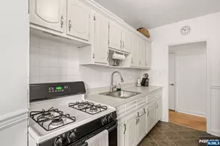 155 Union Ave 212, Rutherford, NJ 07070 - Photo 5