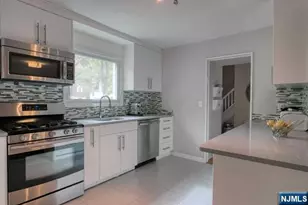 59 Buff Rd, Tenafly, NJ 07670 - Photo 7