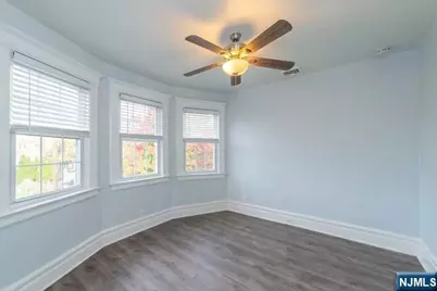 14 Grove Terrace 2 #2, Montclair, NJ 07042 - Photo 5