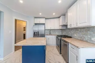 14 Grove Terrace 2, Montclair, NJ 07042 - Photo 9