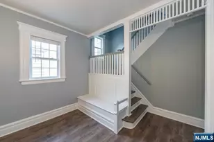 14 Grove Terrace 2, Montclair, NJ 07042 - Photo 3