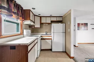 123 Summit Ave, Elmwood Park, NJ 07407 - Photo 23