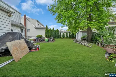 123 Summit Avenue, Elmwood Park, NJ 07407 - Photo 47