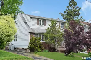 123 Summit Ave, Elmwood Park, NJ 07407 - Photo 5
