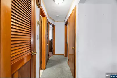 123 Summit Avenue, Elmwood Park, NJ 07407 - Photo 33