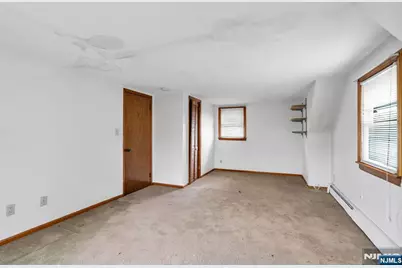 123 Summit Avenue, Elmwood Park, NJ 07407 - Photo 35