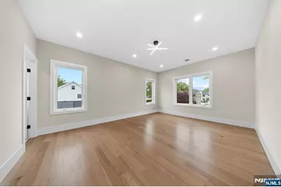 317 Edstan Way, Paramus, NJ 07652 - Photo 25