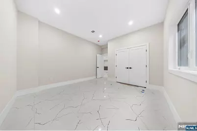 317 Edstan Way, Paramus, NJ 07652 - Photo 43