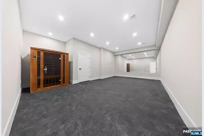 317 Edstan Way, Paramus, NJ 07652 - Photo 41