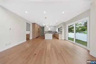 317 Edstan Way, Paramus, NJ 07652 - Photo 21
