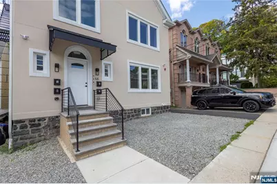 46 Hudson Avenue B #B, Edgewater, NJ 07020 - Photo 1