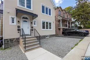 46 Hudson Ave B, Edgewater, NJ 07020 - Photo 1