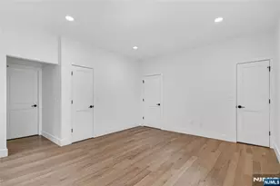 46 Hudson Ave B, Edgewater, NJ 07020 - Photo 17