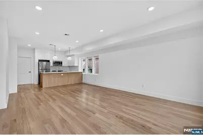 46 Hudson Avenue B #B, Edgewater, NJ 07020 - Photo 3