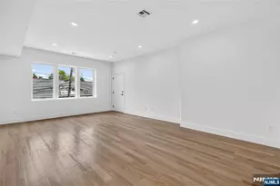 46 Hudson Ave B, Edgewater, NJ 07020 - Photo 7