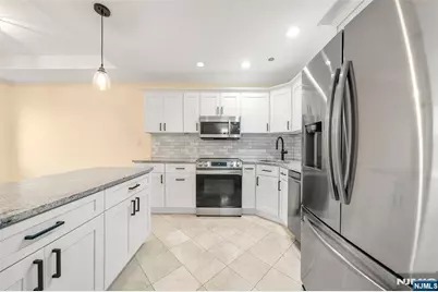 399 11th Street 206 #206, Palisades Park, NJ 07650 - Photo 9