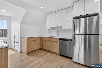 46 Hudson Avenue C #C, Edgewater, NJ 07020 - Photo 7