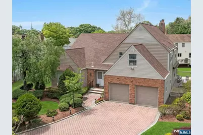 42-09 Cosgrove Court, Fair Lawn, NJ 07410 - Photo 1