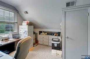 42-09 Cosgrove Ct, Fair Lawn, NJ 07410 - Photo 27