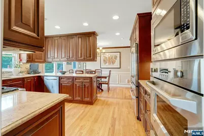 42-09 Cosgrove Court, Fair Lawn, NJ 07410 - Photo 3