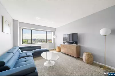 150 Overlook Avenue 8D #8D, Hackensack, NJ 07601 - Photo 5