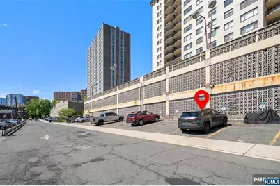 150 Overlook Avenue 8D #8D, Hackensack, NJ 07601 - Photo 21
