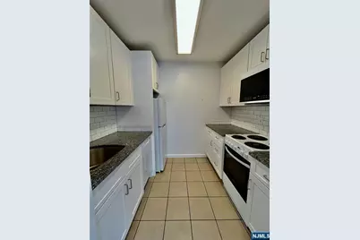 28 Park Avenue, Dumont, NJ 07628 - Photo 7