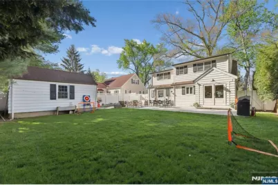 4 Lois Avenue, Demarest, NJ 07627 - Photo 3