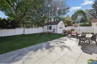 4 Lois Avenue, Demarest, NJ 07627 - Photo 25