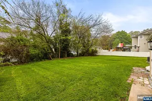 32 Beechwood Rd, Cresskill, NJ 07626 - Photo 19