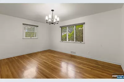 32 Beechwood Road, Cresskill, NJ 07626 - Photo 11